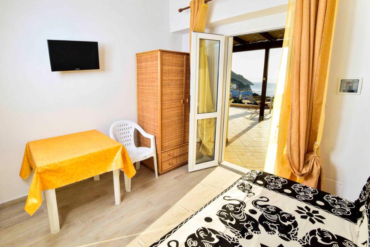 Solemareponza Monolocali La Piana Apartment Exterior photo